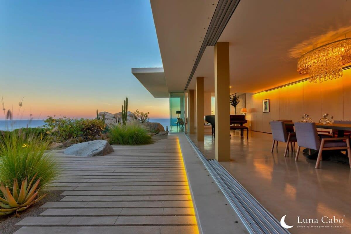 Stunning Private Oasis With Panoramic Views Villa